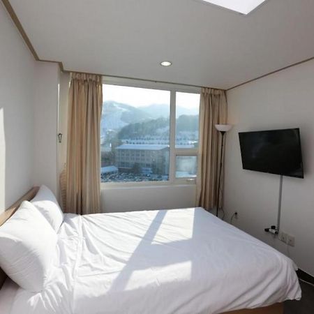 Pyeongchang The White View Екстер'єр фото